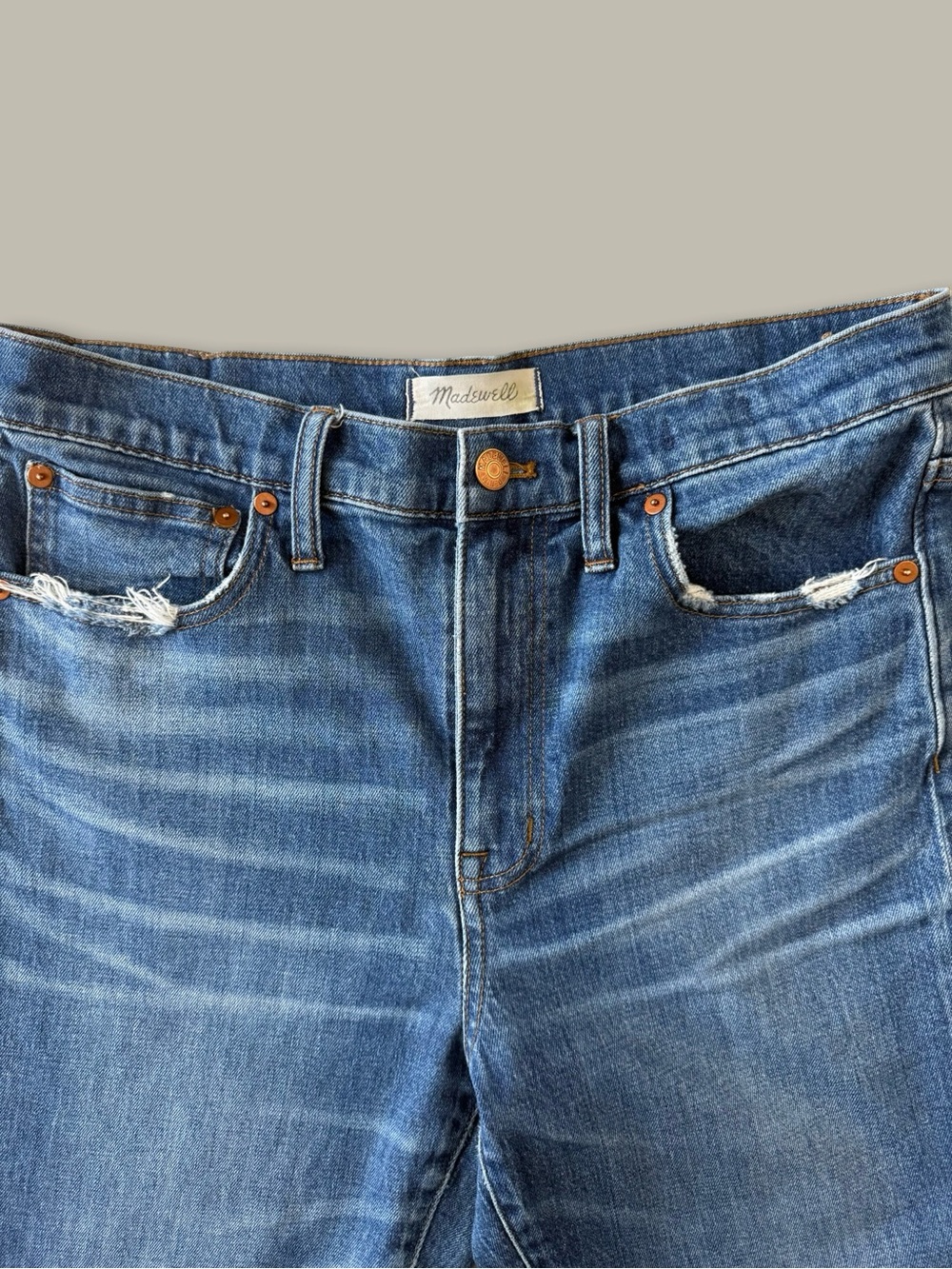 Madewell High Rise Slim Boyjean Size 28 Medium Wash Distressed Pocket Detail - Picture 2 of 9